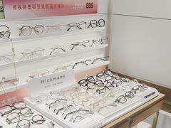 -爱视眸Eyeblling眼镜·依视路·蔡司镜片折扣店(百联南方商城购物中心)