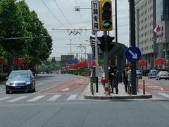 -新虹桥中心大厦