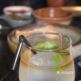 夏天傍晚在露台俯瞰三环街景，一壶水烟是真的惬意哟~~