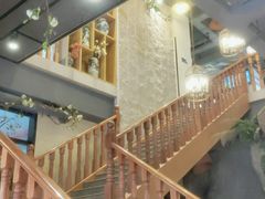 -香山湖家家宴(中山陵店)