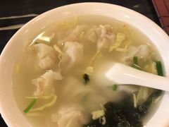 虾肉小馄饨-王家沙点心店(南京西路总店)