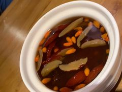 红枣杞子炖桃胶-子曰·礼茶居(壬丰大厦店)