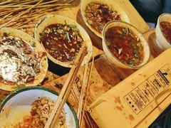 -拈签一笑黄牛肉辣卤串串