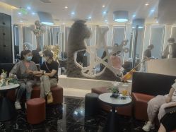 -TOP HAIR SALON