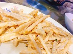 -靓靓蒸虾(恩施新天地店)