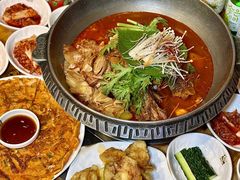-喇喇排骨火锅·传统韩式脊骨汤(望京西园总店)