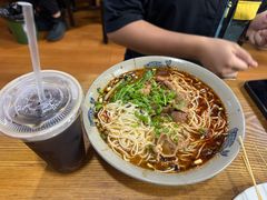 -丁丁猫重庆小面(徐州路店)
