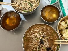 -正宗杨记普洱酸醋米线(总店)