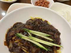 经典炸酱面-贵宾庄炸酱面·韩式料理(高区店)