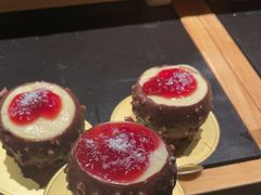 -雍容荟帝王蟹活龙虾展台自助(IFS黑金店)