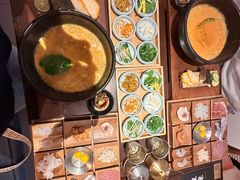 -银米·云南传统过桥米线(双廊黑金冠店)
