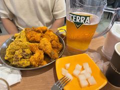 -BHC炸鸡(明洞总店)