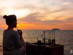 -Sunset Bar(丹绒亚路香格里拉店)