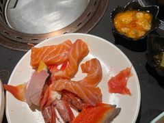 -钱小奴海鲜自助黑金店(杭州滨江龙湖店)