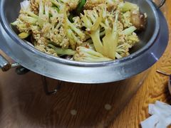 -红姐东北菜私房菜铁锅炖饺子馆(中街店)