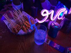 -UP嘻哈酒吧(粉巢店)