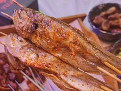-夜火烤摊·东北烧烤酒场·老杨小黄鱼