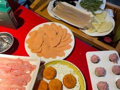 -二荆条·蜀鲜汇城市森林火锅