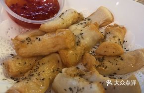 Grilled White Pork Sausage