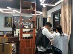 -迪罗造型•潮色接发