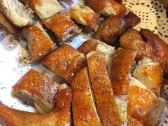 特色烤鸡-胡桃里音乐餐厅(陶溪川店)(川湘赣菜·世界百大酒庄直供红酒·音乐表演)