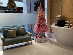 -瑞尔齿科(上海长风大悦城店)