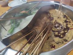 -何氏串串香火锅(翠亨店)