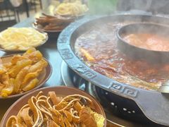 -黄潇洒老火锅(九眼桥宏济巷店)