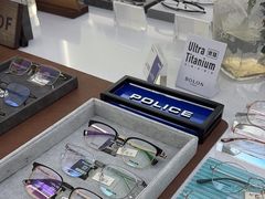 -视野联行眼镜·蔡司·尼康战略合作店(城西银泰店)