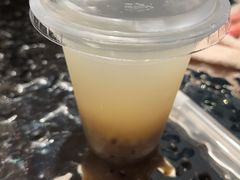 -粉八·云南米线·建水烧烤(常熟路店)