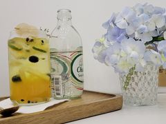 -露露家咖啡店