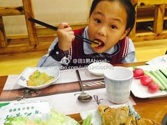 -青瓦餐厅·生鱼片·韩园烤肉(西塔店)