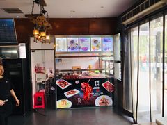 -万记麻辣烫国展总店