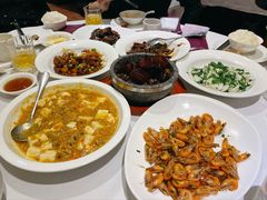 蟹粉豆腐-老吉士(环贸iapm店)