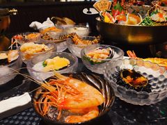 生吃的加拿大牡丹虾-半岛翡丽海鲜自助餐厅(观风亭店)
