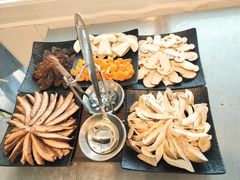 -蘑统田下·野生菌火锅