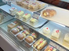 -白玉兰食品(中山公园龙之梦店)