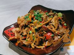-朗妈私房菜(婺女州店)