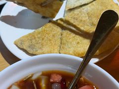 -大众跷脚牛肉馆·非遗传承单位(峨眉山店)