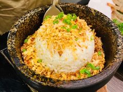 蒜香石锅饭-赤坂亭·M9和牛烧肉(南京江南虹悦城店)