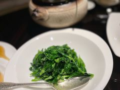 五粮液炒豆苗-北京四季酒店·采逸轩