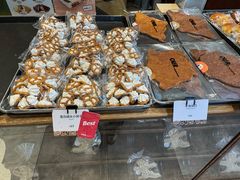 -OUR Bakery(中海环宇荟店)
