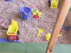 -田园东方蜜桃村的田野营地