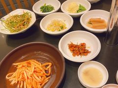 餐前小菜-韩屋韩国料理(天山路店)