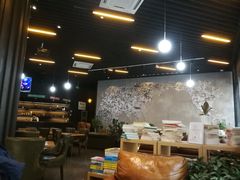 大堂-汽车博物馆主题餐厅