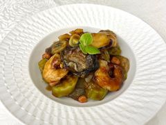 -品海楼·大连海胆锅贴馆(东港店)