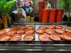 -金马门国际美食百汇(珞喻路店)