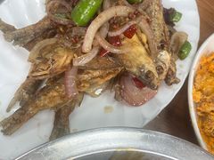 干煸刁子鱼-西大酒店