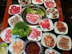 -九寸花汀海鲜烤肉自助(中东迪克店)