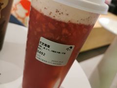 芝芝草莓-喜茶(杭州滨江宝龙店)